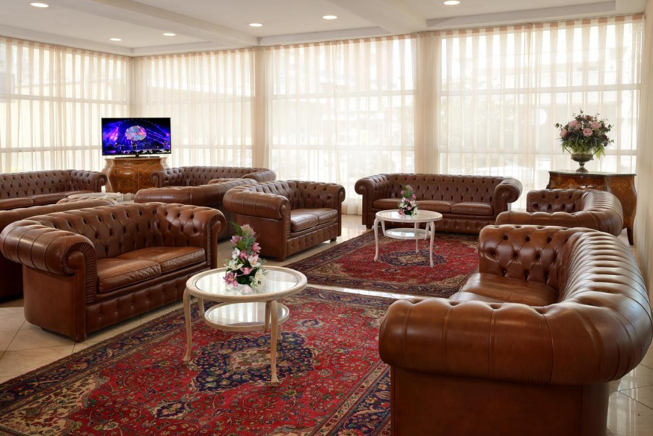 Hotel Gaston Ρίμινι Εξωτερικό φωτογραφία