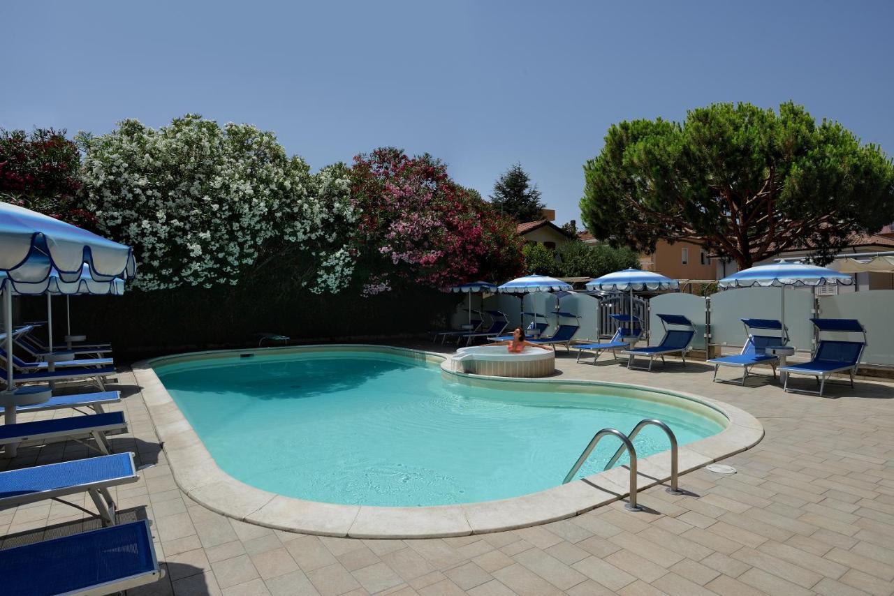 Hotel Gaston Ρίμινι Εξωτερικό φωτογραφία