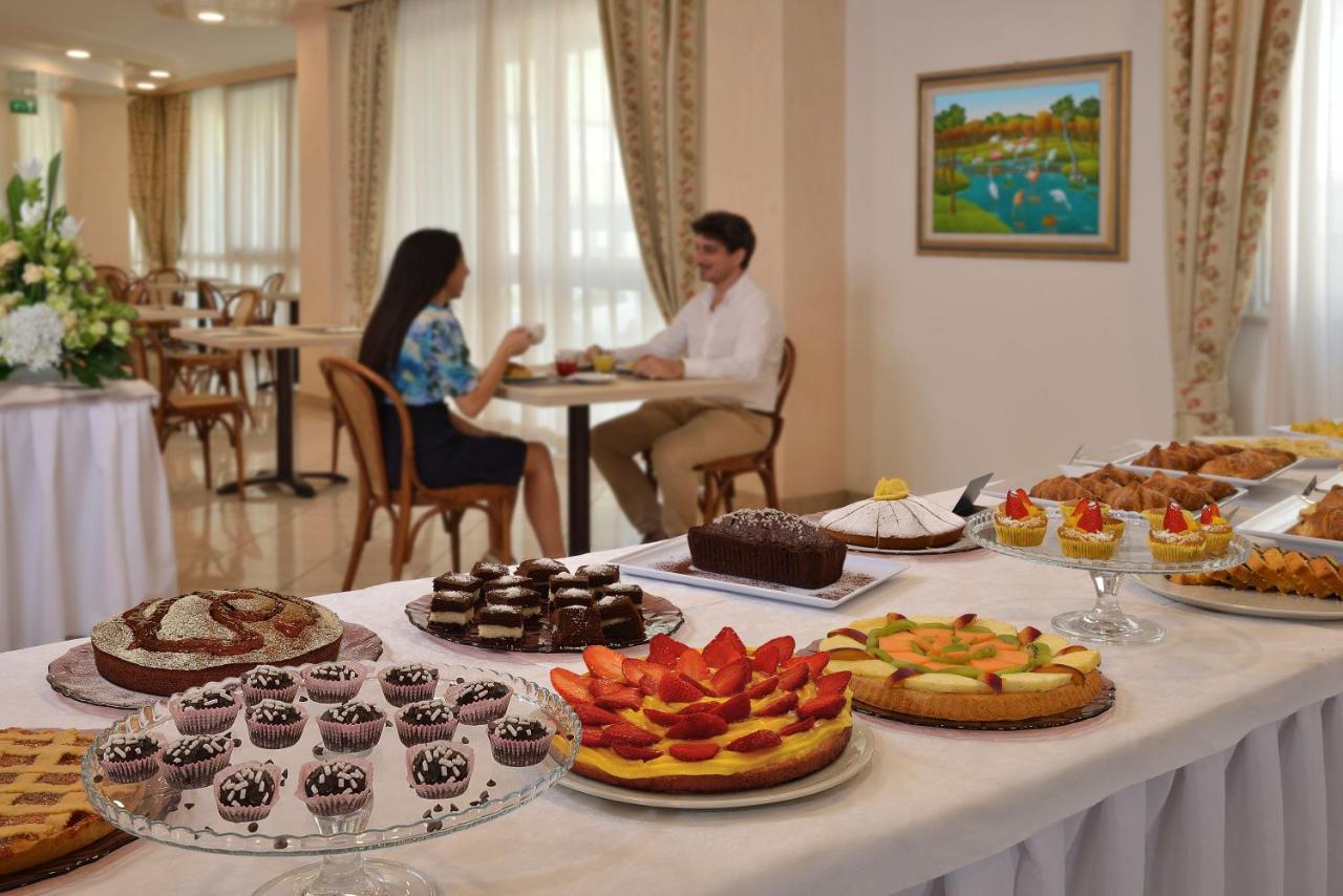 Hotel Gaston Ρίμινι Εξωτερικό φωτογραφία