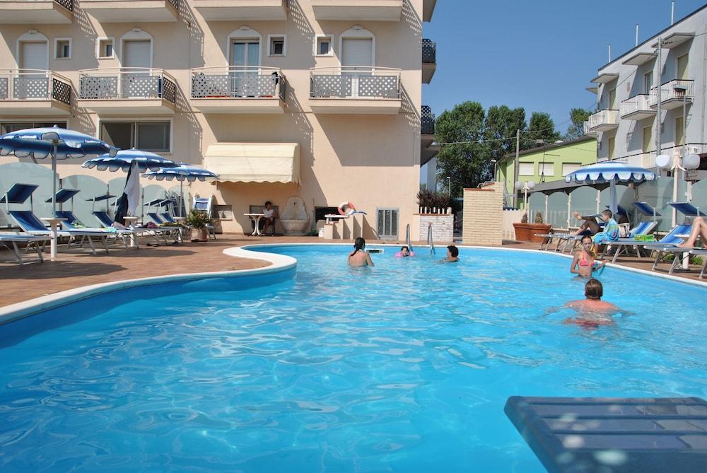 Hotel Gaston Ρίμινι Εξωτερικό φωτογραφία