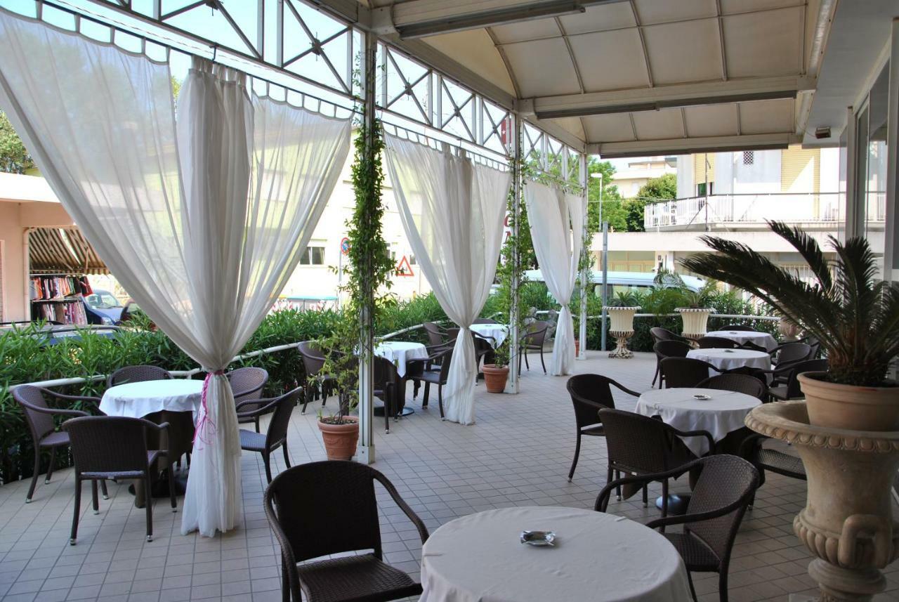 Hotel Gaston Ρίμινι Εξωτερικό φωτογραφία